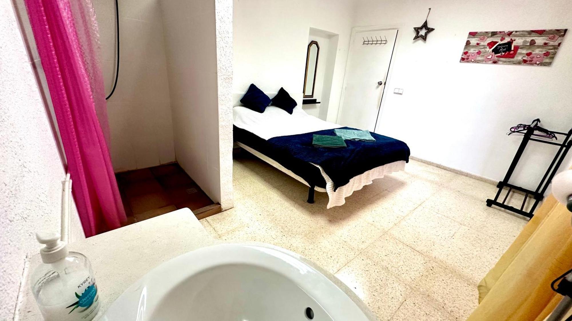 Las Habitaciones De Svetlana Аликанте Экстерьер фото